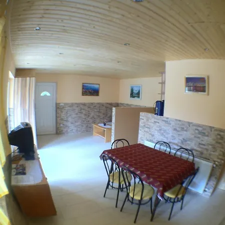 Апартаменты Granada Medences Apartmanhaz Сантод