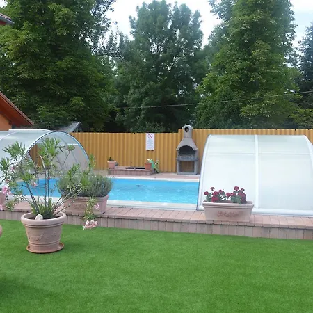 Apartman Granada Medencés Apartmanház Szántód