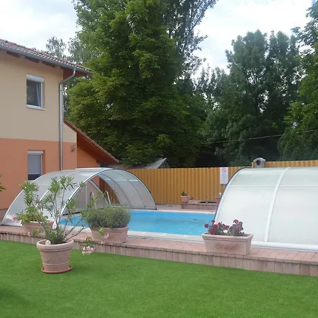 Апартаменты Granada Medences Apartmanhaz